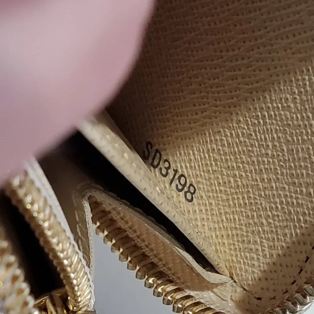 LV Damier Azur Zippy Wallet Louis Vuitton Authentic - Picture 14 of 16